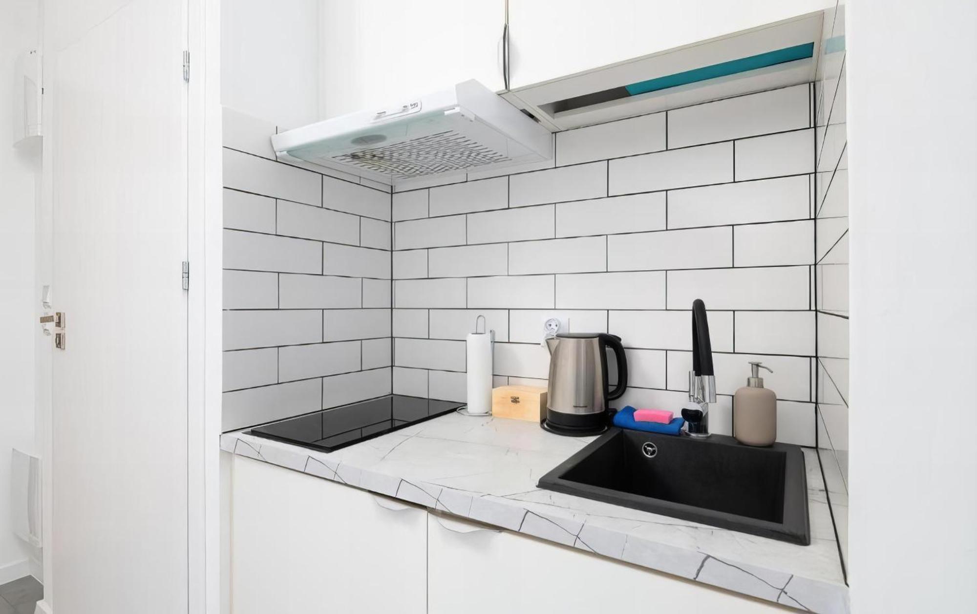 Mlambert - Aparthotel วอร์ซอ ภายนอก รูปภาพ