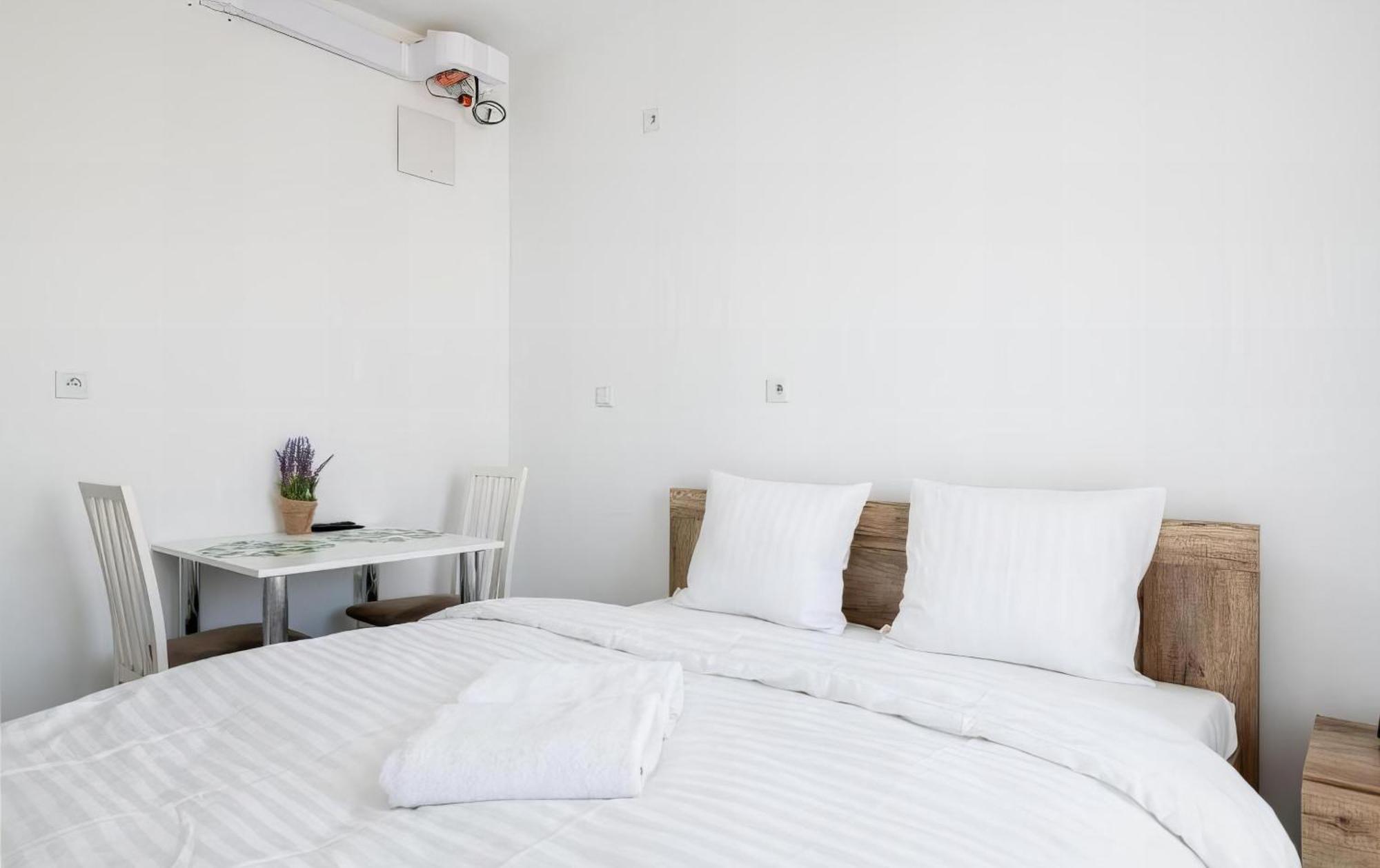Mlambert - Aparthotel วอร์ซอ ภายนอก รูปภาพ